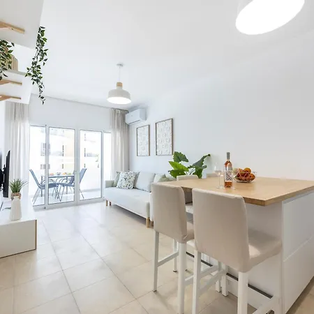 Lumi - With Pool & Garden View *