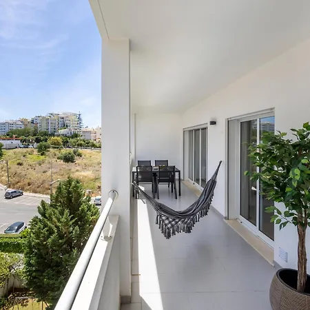 Lumi - With Pool & Garden View דירה *